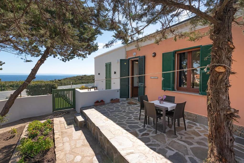 La Lampara - Casa Panoramica 4 Km Dalla Pelosa Stintino Bagian luar foto